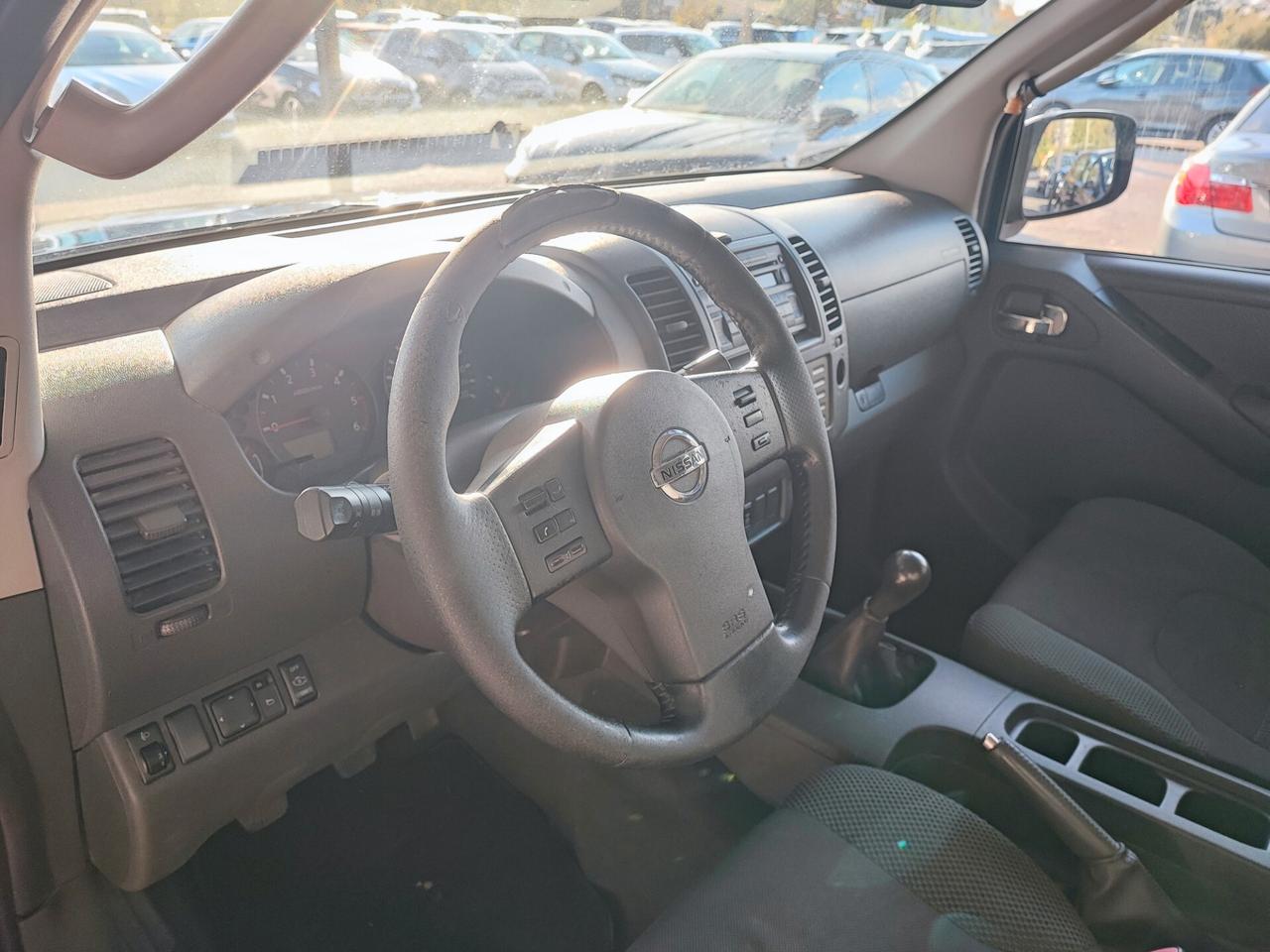 Nissan Navara 2.5 dCi 4 porte Double Cab Sport