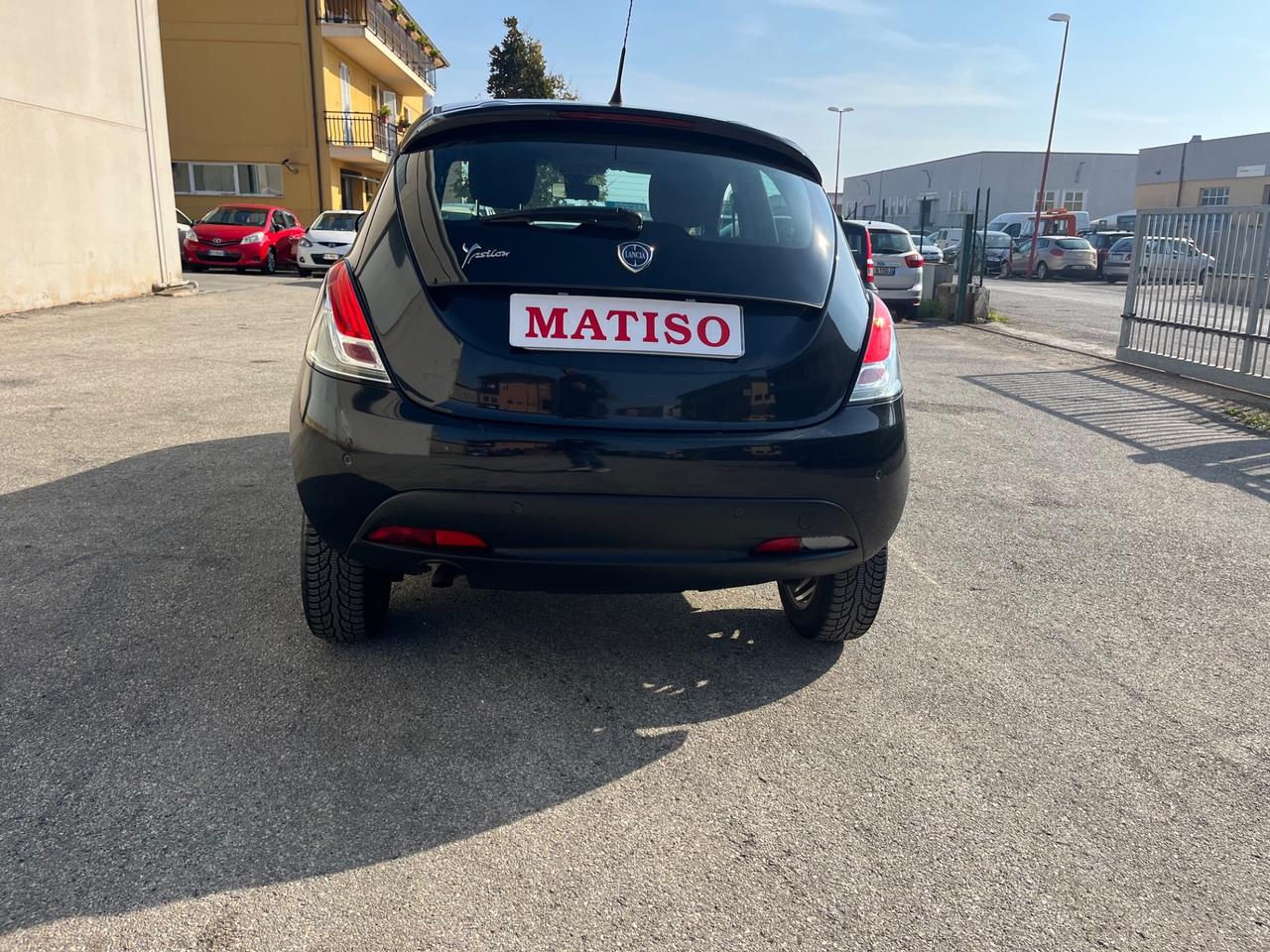 Lancia Ypsilon 0.9 TwinAir 85 CV 5 porte Metano Ecochic Gold