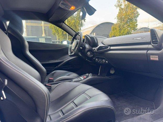 FERRARI 458 Italia DCT