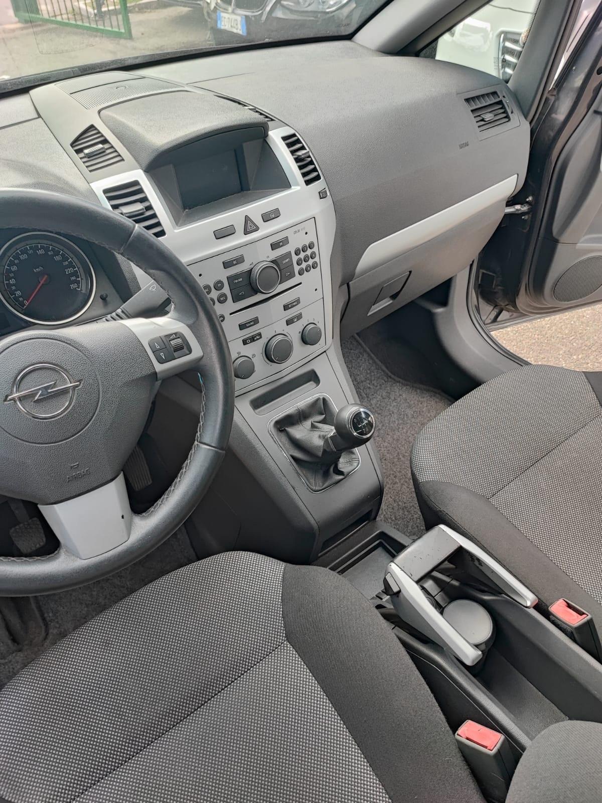 Opel Zafira 1.6 16V VVT 7posti