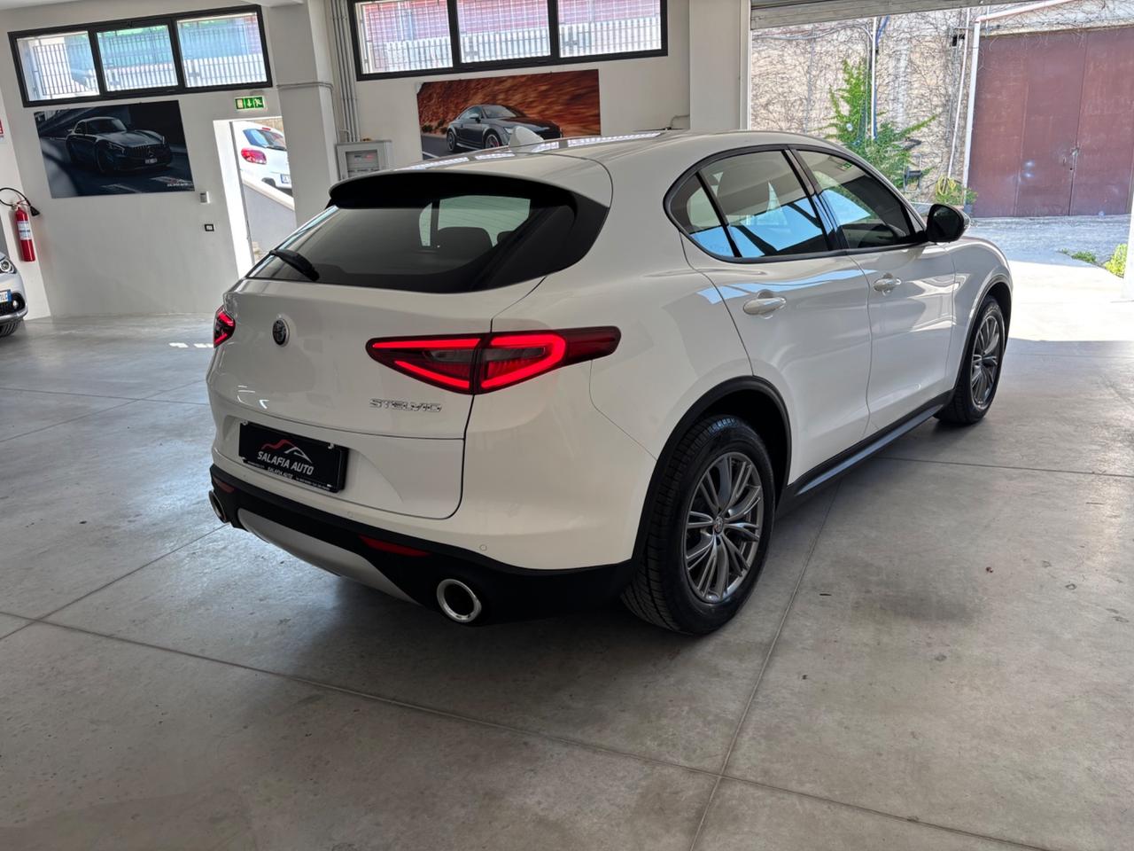 Alfa Romeo Stelvio 2.2 Turbodiesel 160 CV RWD Business