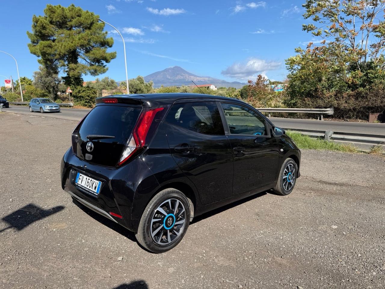 Toyota Aygo 1.0 VVT-i 72 CV 5 porte x-clusiv