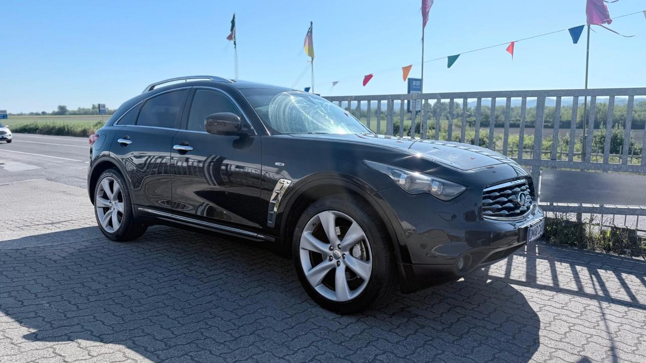 Infiniti FX FX30d S 3.0 DIESEL 4X4