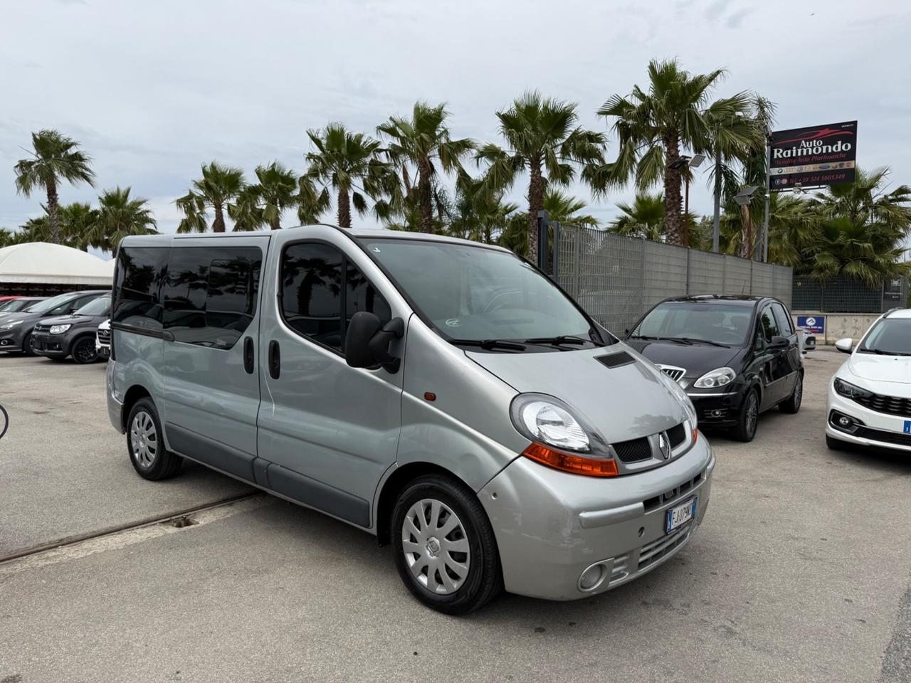 Renault Trafic 1.9 dCi 9 POSTI VETTURA