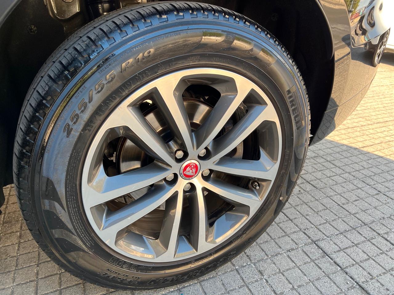 Jaguar F-Pace 2.0 diesel 180 cv 2018