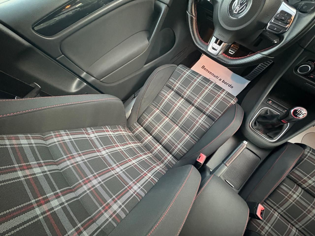 Volkswagen Golf GTI 2.0 TSI 5p.