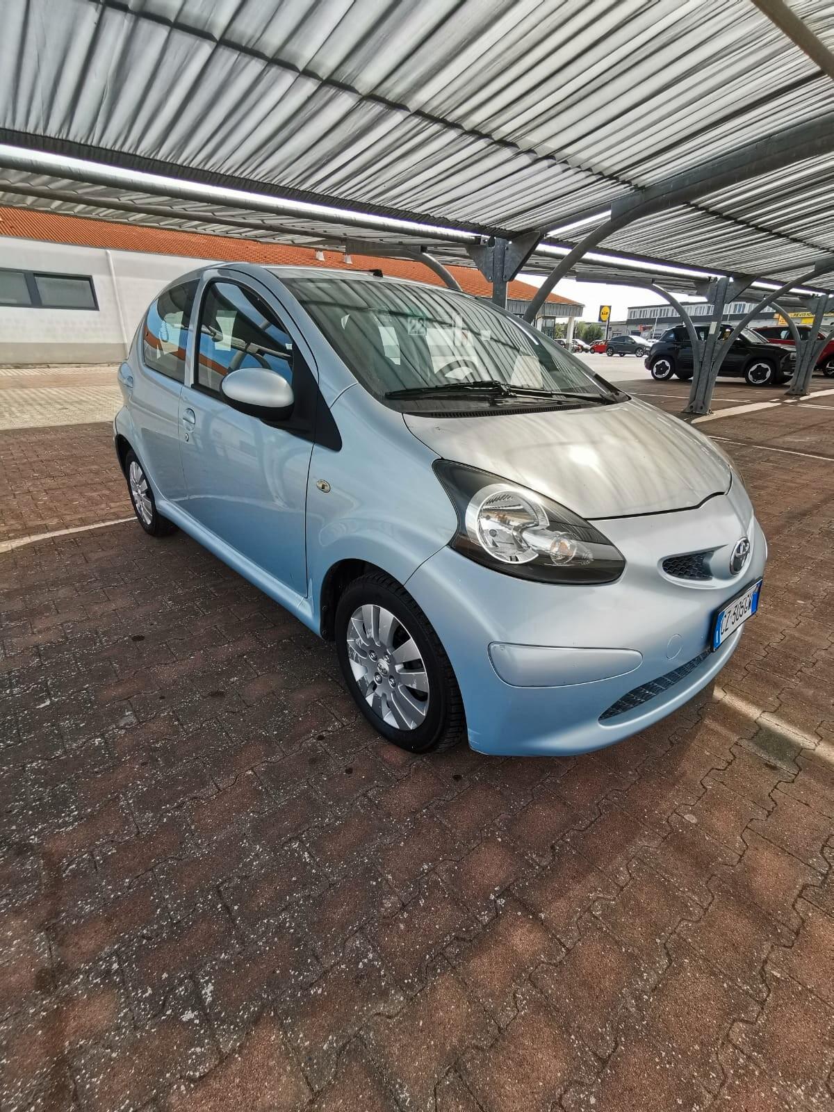 Toyota Aygo 1.0 12V VVT-i 5P. Sol autom