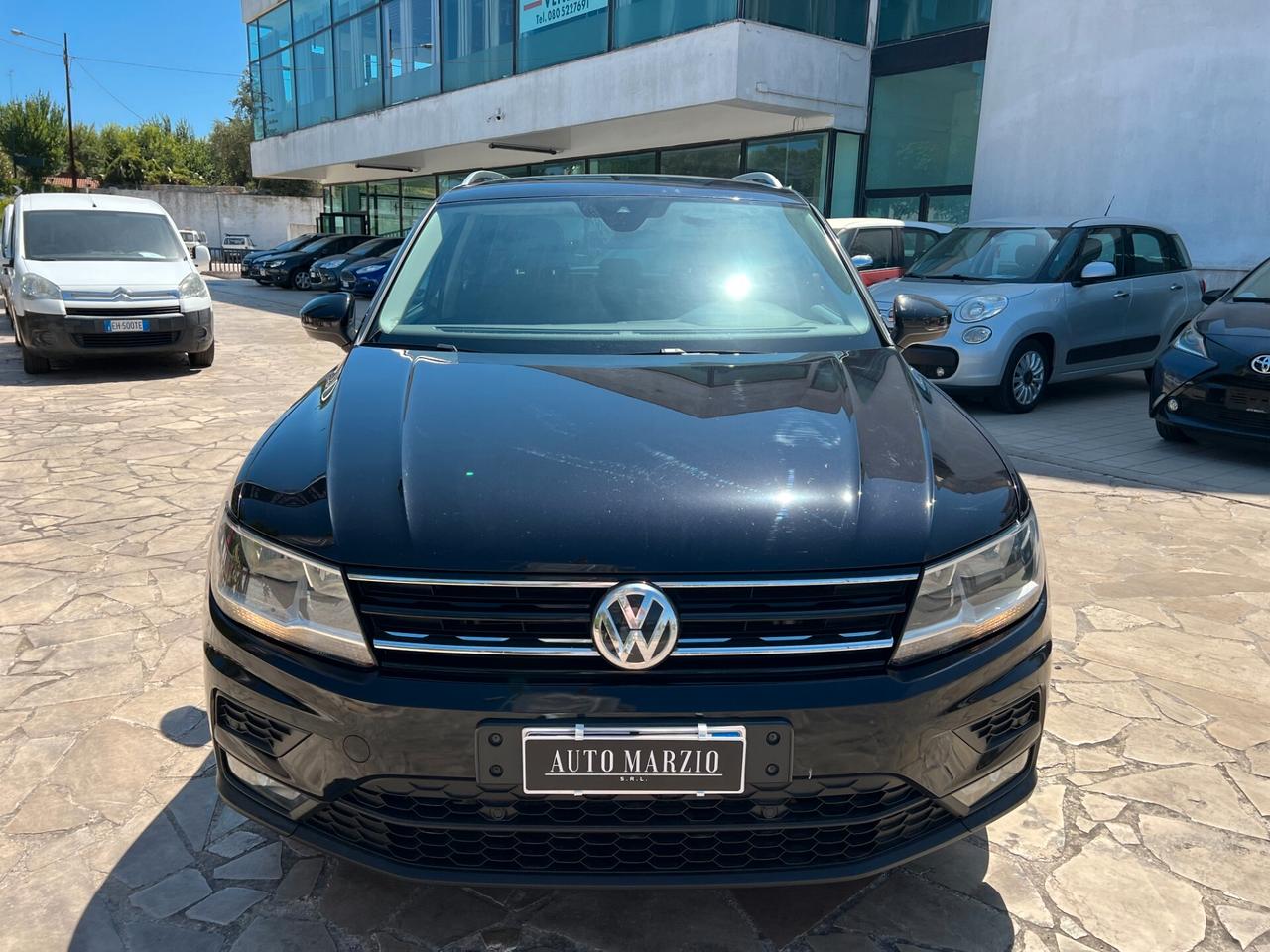 Volkswagen Tiguan 2.0 TDI SCR DSG Business BlueMotion Technology NAVI - CLIMA TRIZONA - APPLE CARPLAY & ANDROIDAUTO