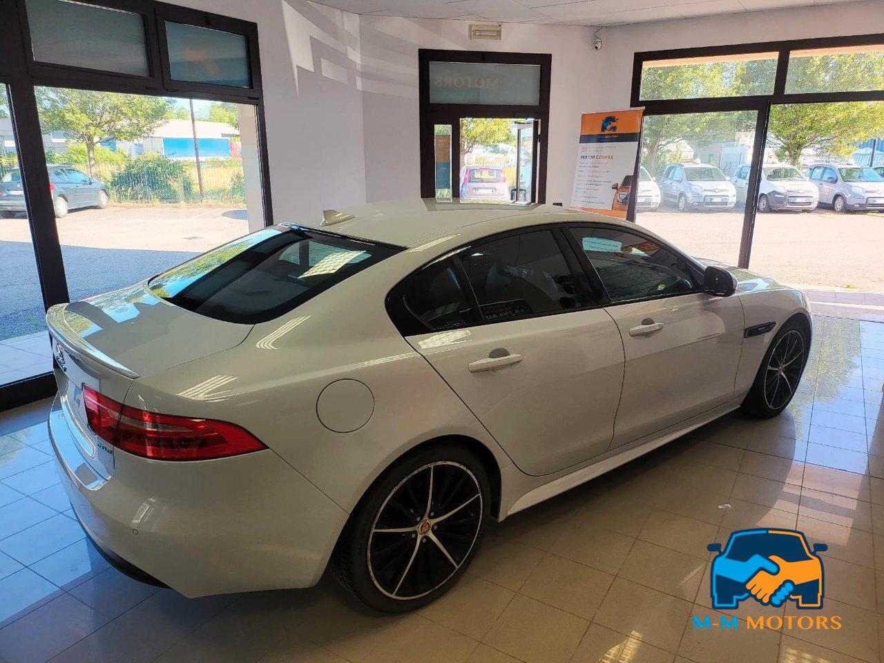 Jaguar XE Berlina XE 2.0d R-Sport 180cv auto