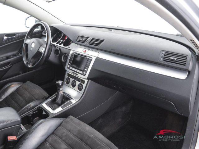 VOLKSWAGEN Passat 2.0 16V TDI Highline - PER OPERATORI DEL SETTORE