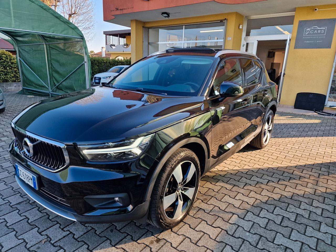 Volvo XC40 tettuccio apribile