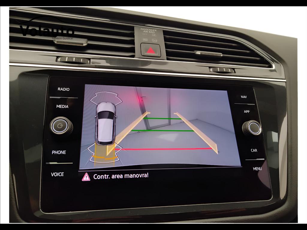 VOLKSWAGEN Tiguan II 2021 - Tiguan 2.0 tsi R-Line 4motion 190cv dsg