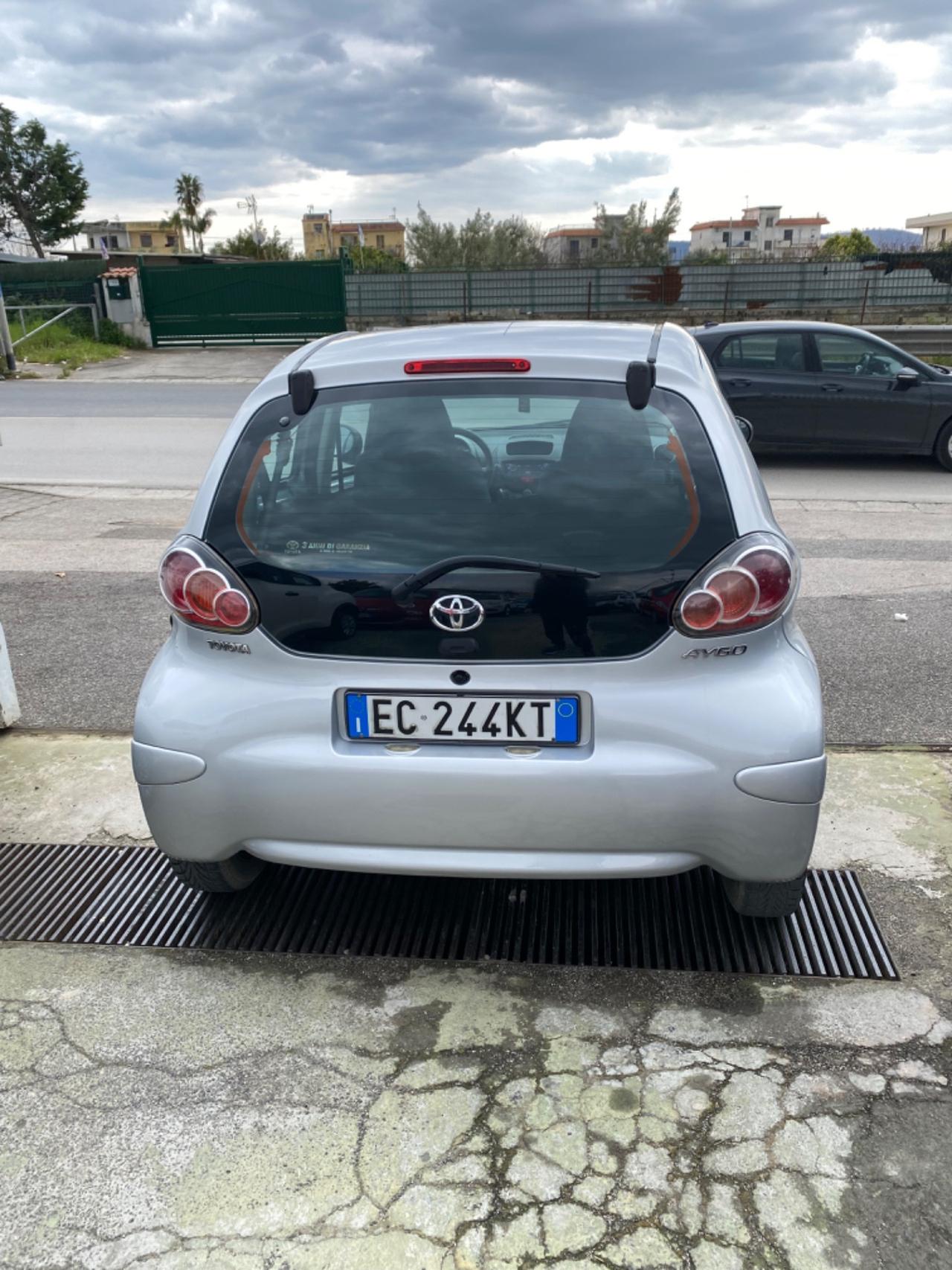 Toyota Aygo 1.0 12V VVT-i 5 porte