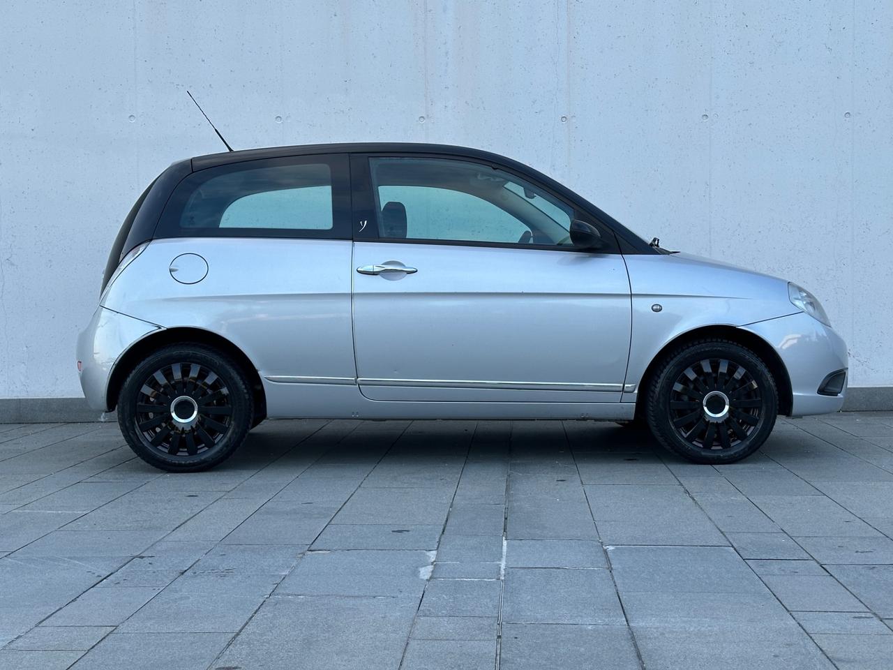 Lancia Ypsilon 1.2 Neopatentati