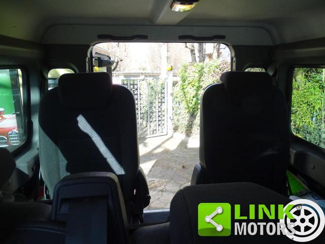 LAND ROVER Defender 110 2.2 TD4 122cv Puma