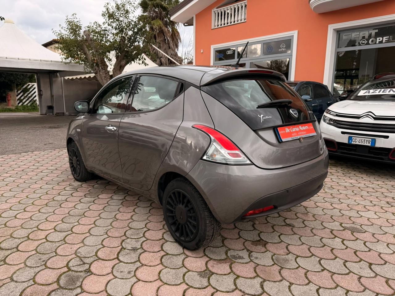 LANCIA Ypsilon Hybrid 1.0 Benz. 70CV Silver - 2022