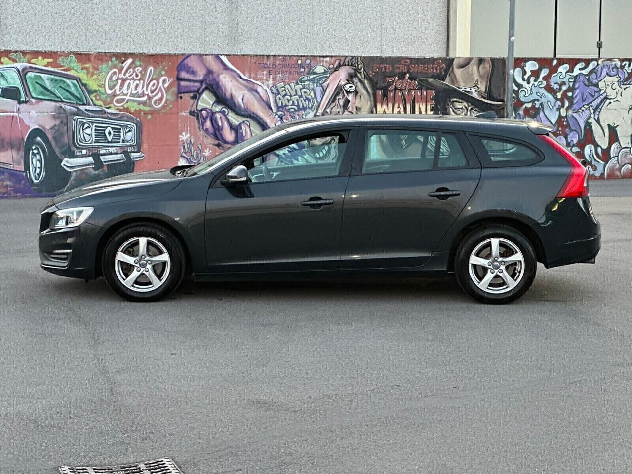 Volvo V60 D2 1.6 Powershift Kinetic