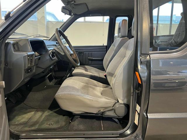 MITSUBISHI L200 2.5 TD 4WD Club Cab Pick-up