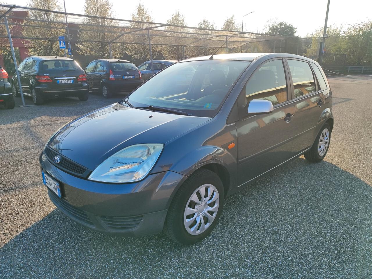 Ford Fiesta 1.2 16V 5p. Zetec