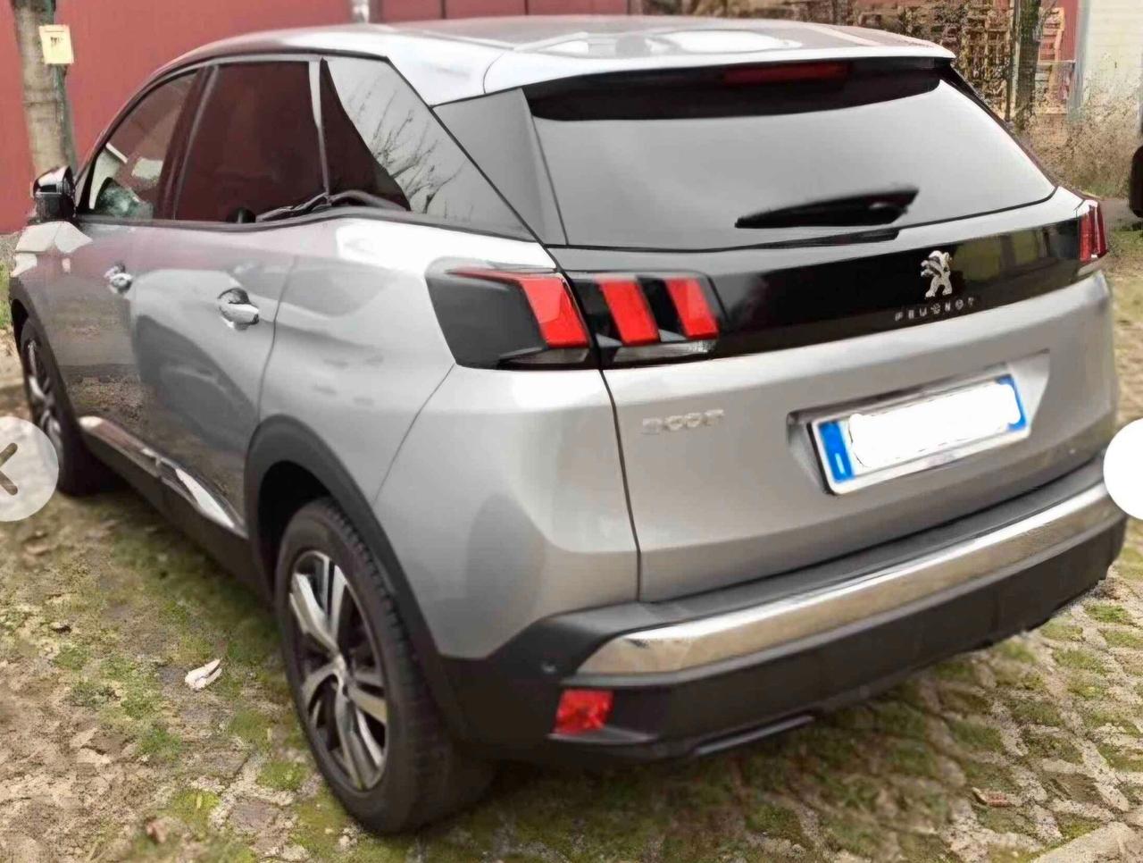 Peugeot 3008 BlueHDi 130 S&S EAT8 Allure Pack in arrivo