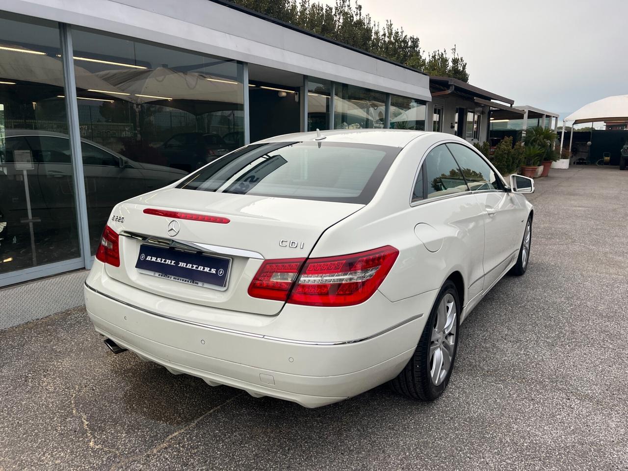 Mercedes-benz E 220 CDI Coupé Executive