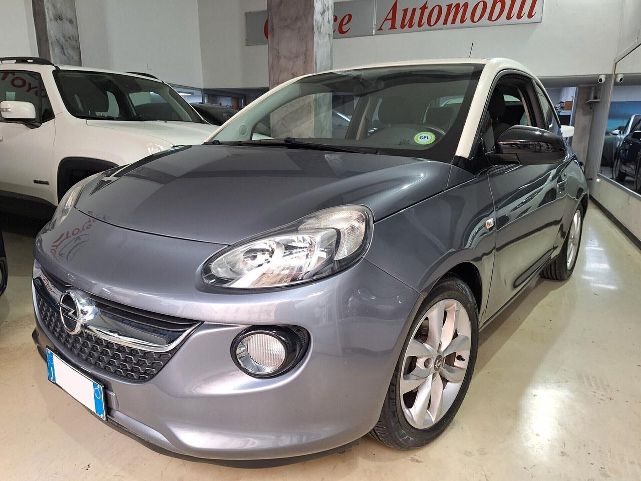 Opel Adam 1.2 GPL 69CV Unlimited 2017