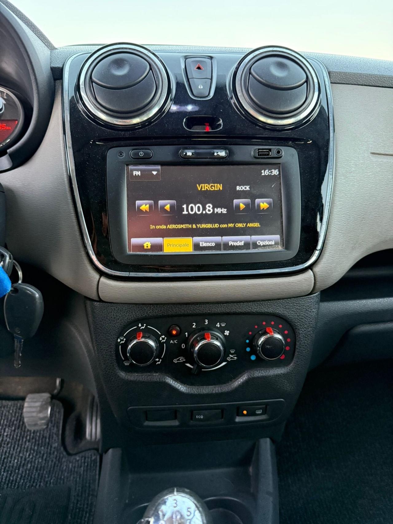 Dacia Dokker con posti 1.6 GPL neopatentati UNIPROPR