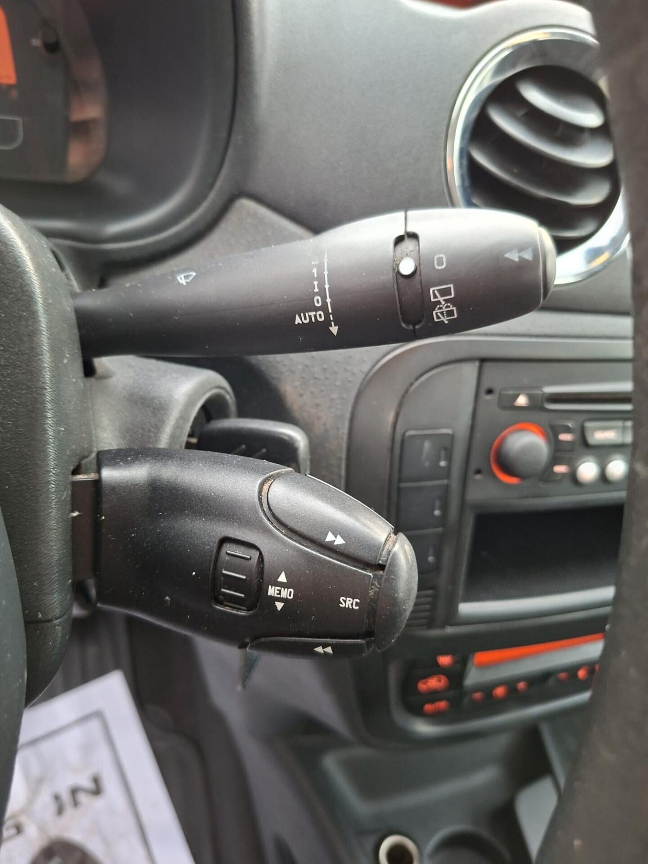 Citroen C3 1.4 HDi 70CV neopatentati