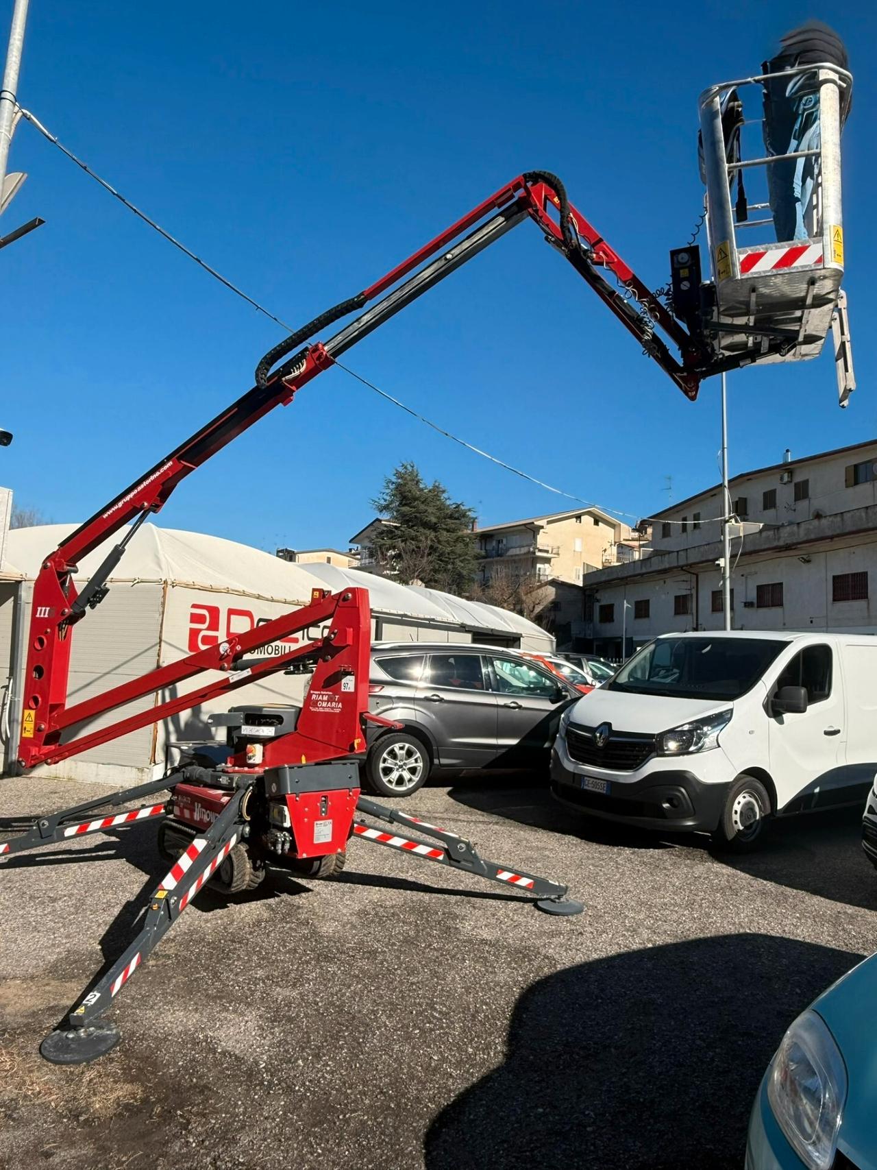 PIATTAFORMA HINOWA LIGHTLIFT 14,72