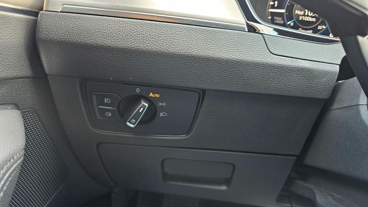 Volkswagen Passat Variant 2.0 TDI DSG Executive BlueMotion Tech.