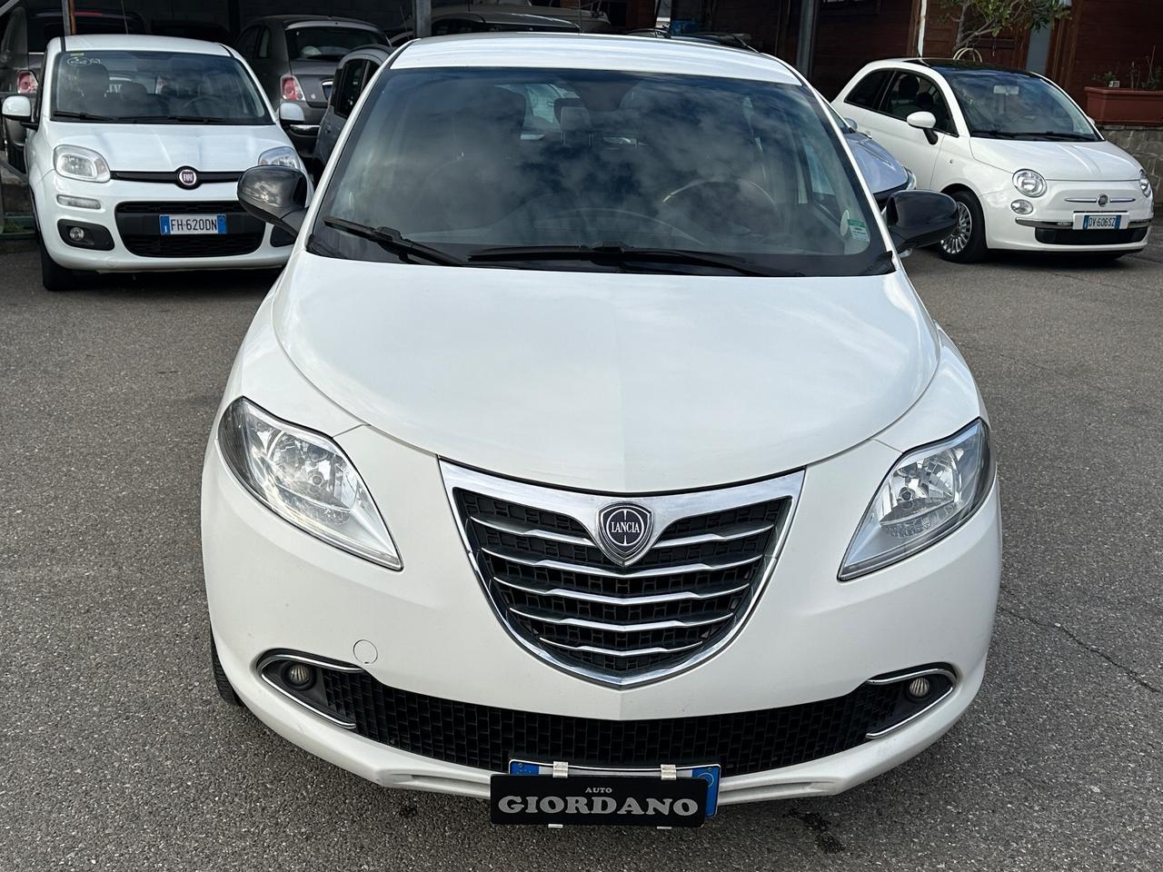 Lancia Ypsilon 1.3 MJT 16V 95 CV 5 porte S&S Silver