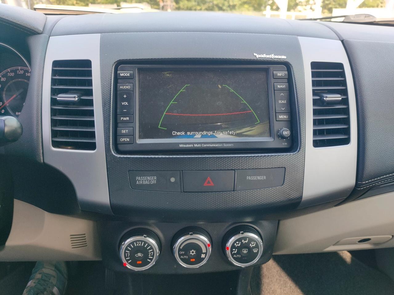 Mitsubishi Outlander 2.2 DI-D TC-SST Instyle DPF 7p