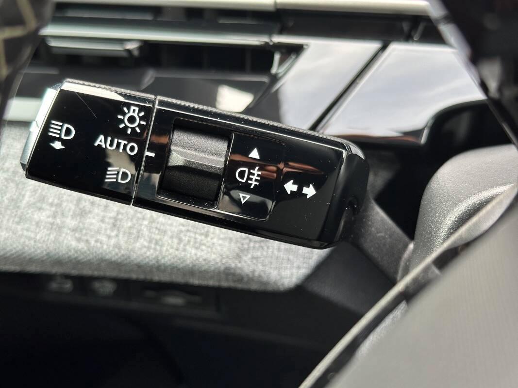 Peugeot 3008 1.2 hybrid GT 145cv AUTOMATICA TELECAM 360