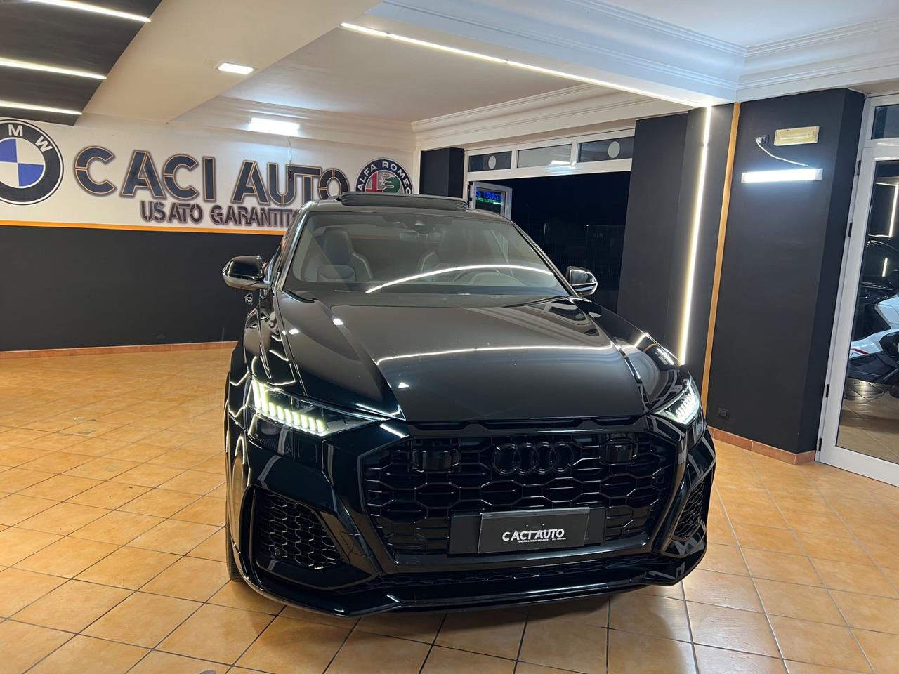 Audi Q8 RS TFSI V8 quattro tiptronic