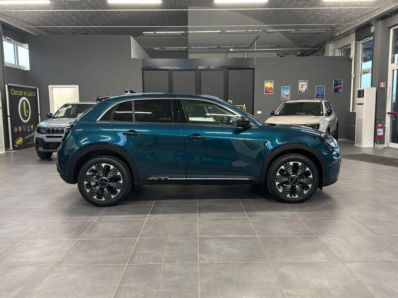 FIAT 600 Hybrid 110 CV DCT MHEV La Prima - PROMO