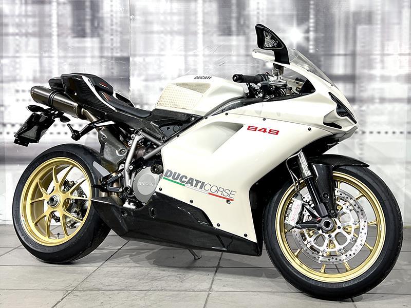 Ducati 848