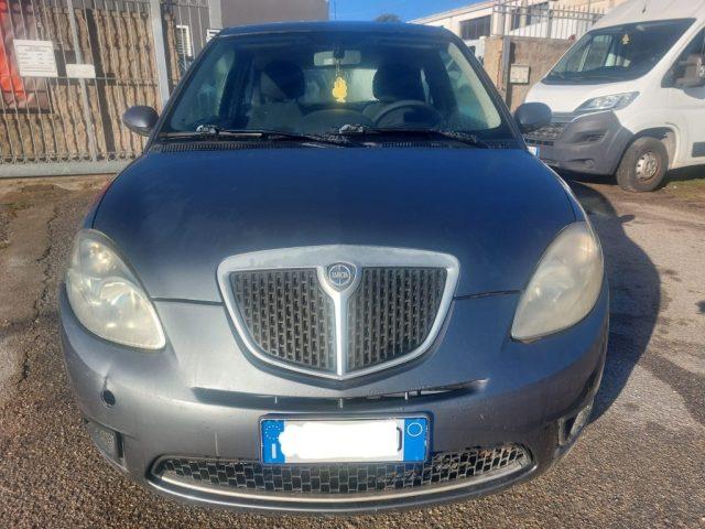 LANCIA Ypsilon 1.3 MJT 75 CV Versus