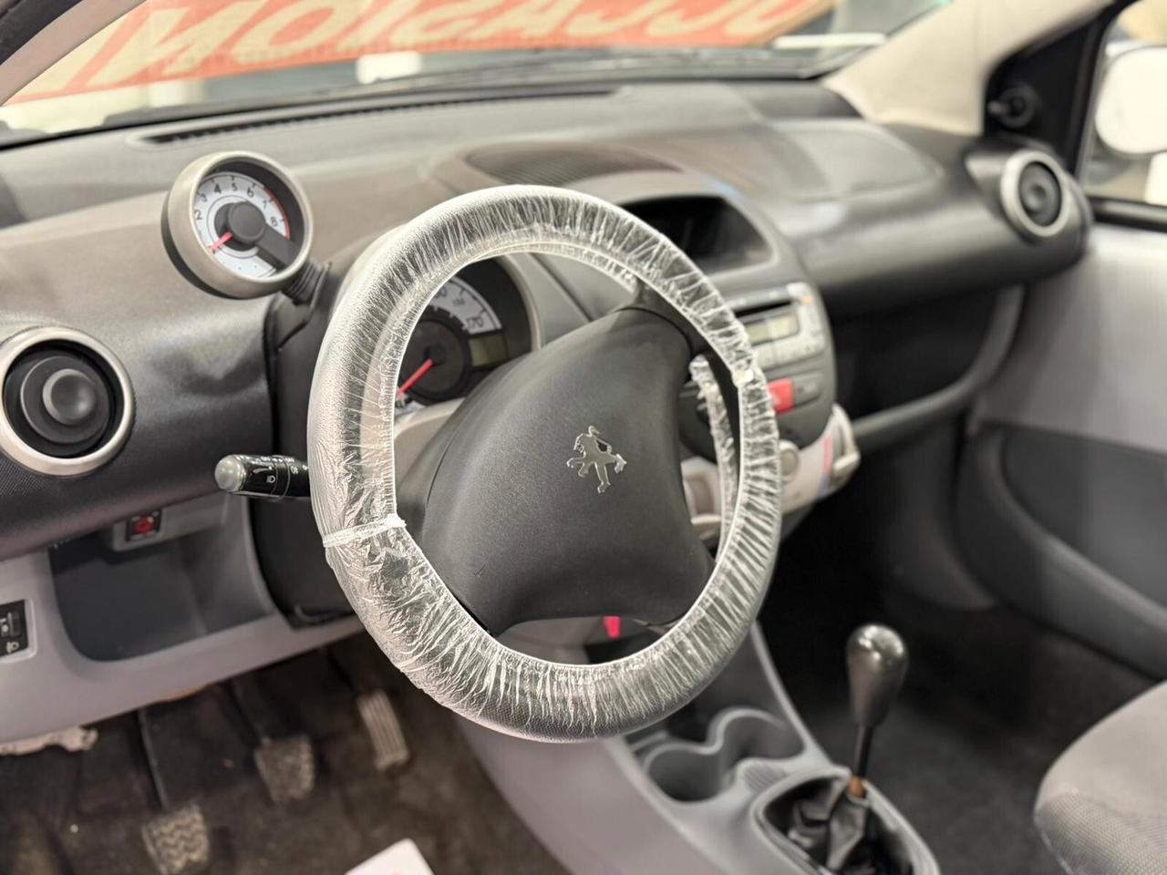 Peugeot 107 1.0 68CV 3p. Sweet Years