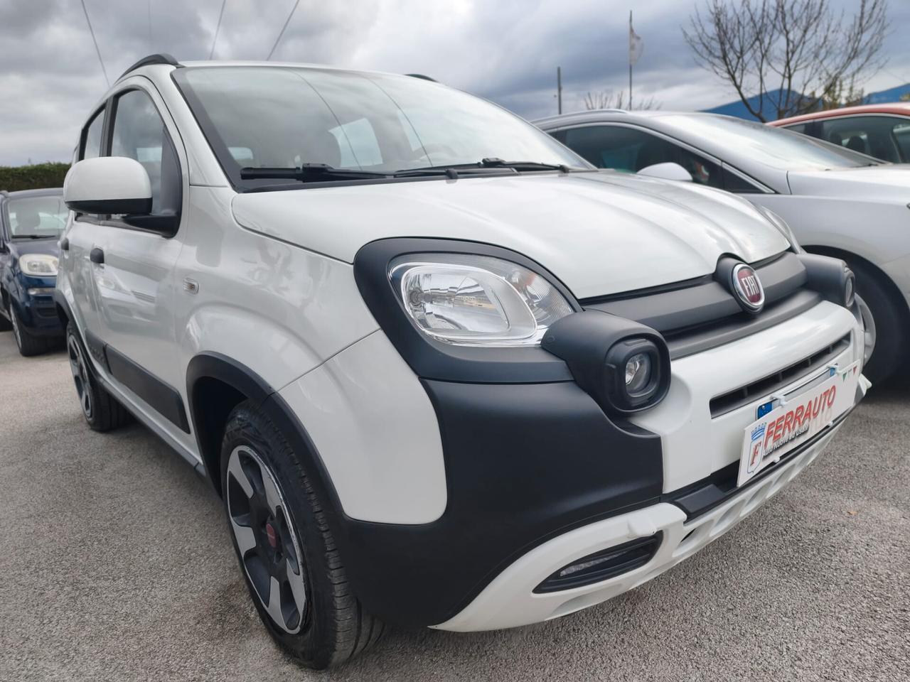 FIAT PANDA HYBRID CITY CROSS