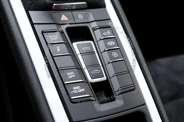 Porsche Boxster 718 SPYDER|CARBOCERAMIC BRAKES|PASM|CRUISE|CHRONO