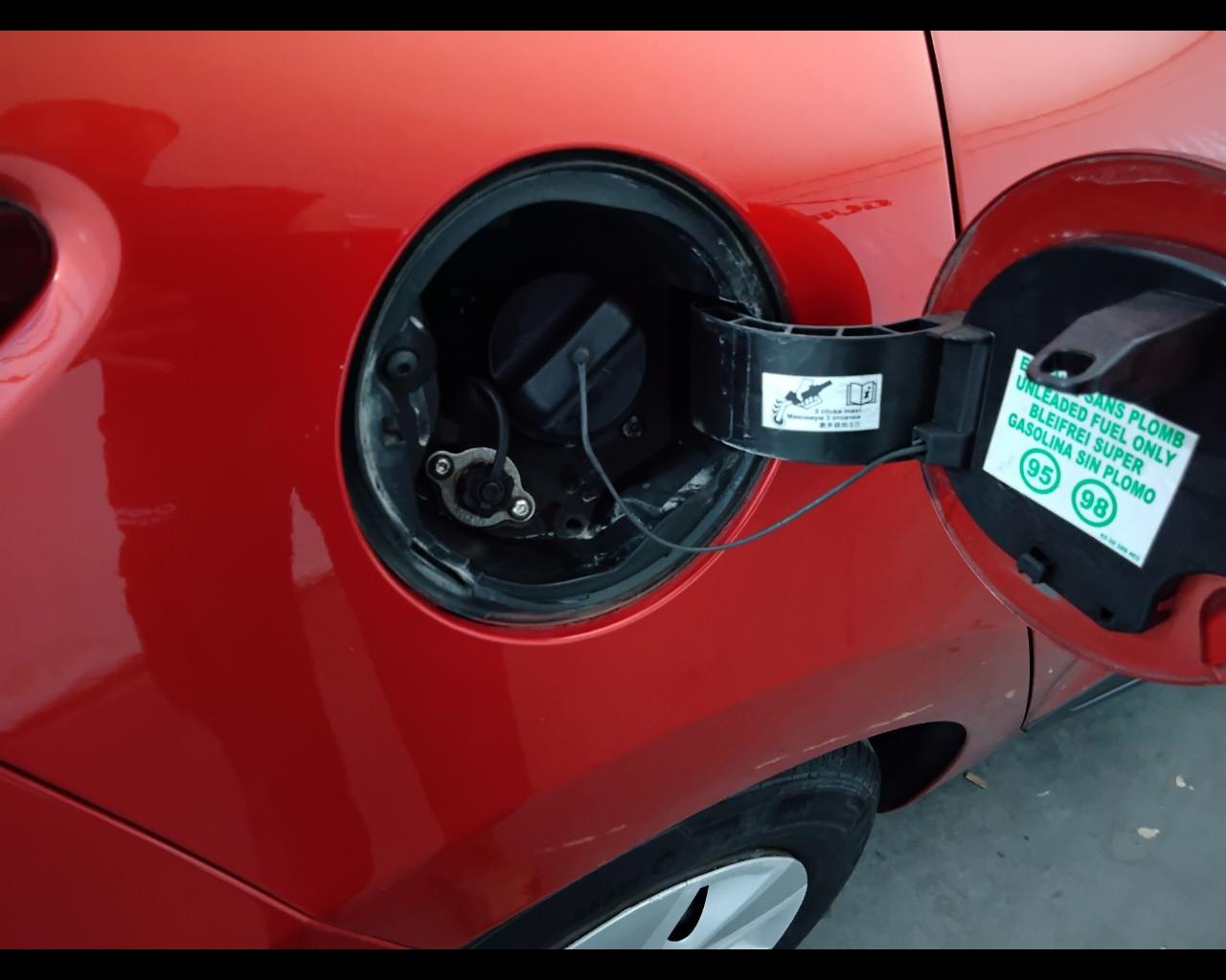 RENAULT Clio IV 2012 - Clio 5p 1.2 Live Gpl 75cv