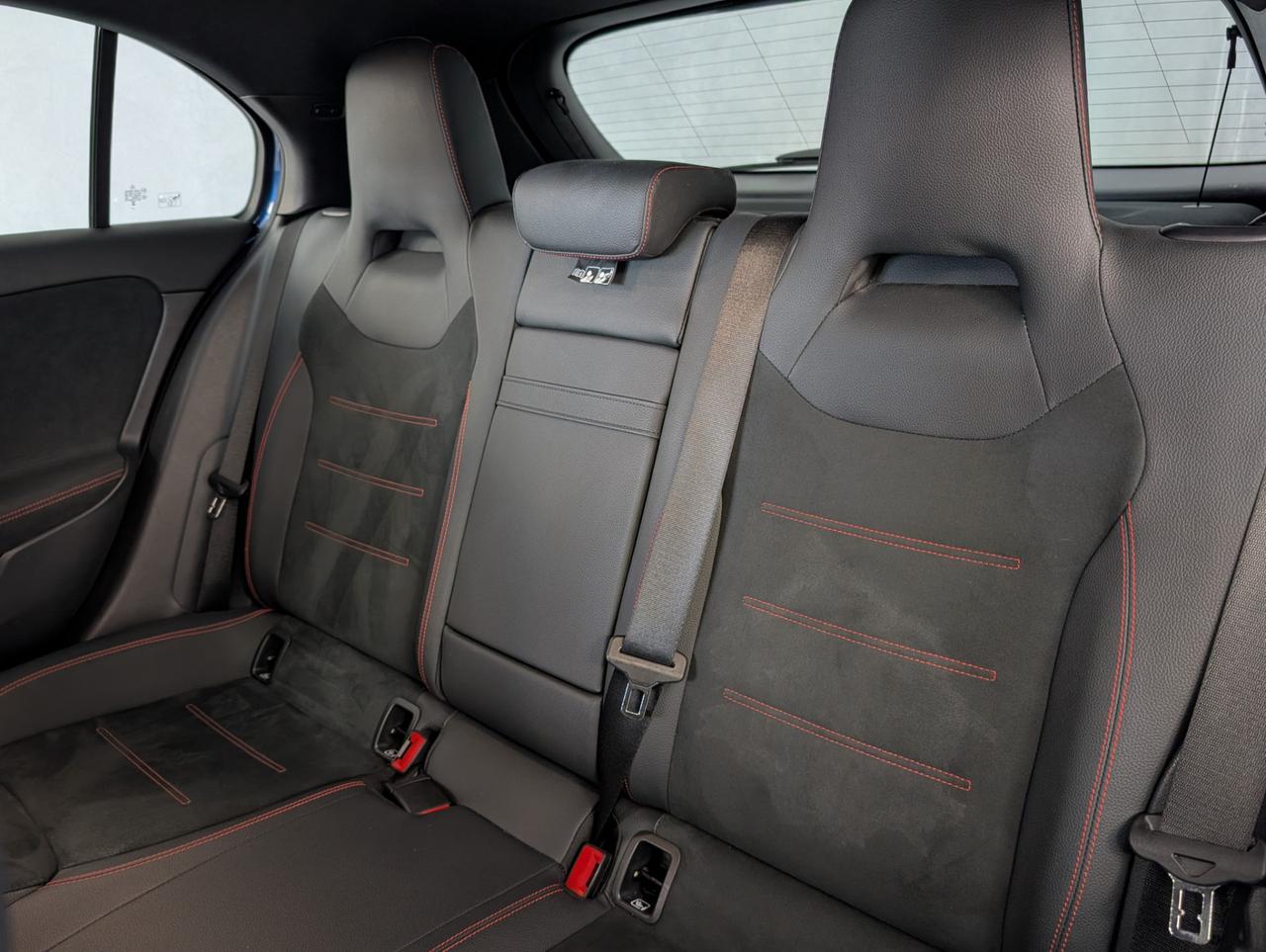 Mercedes-Benz A 180 180 Automatic Premium AMG Line