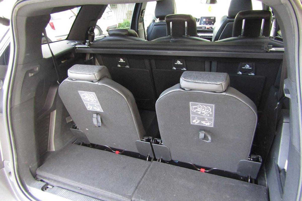 PEUGEOT 5008 BlueHDi 120 S&S EAT6 GT Line