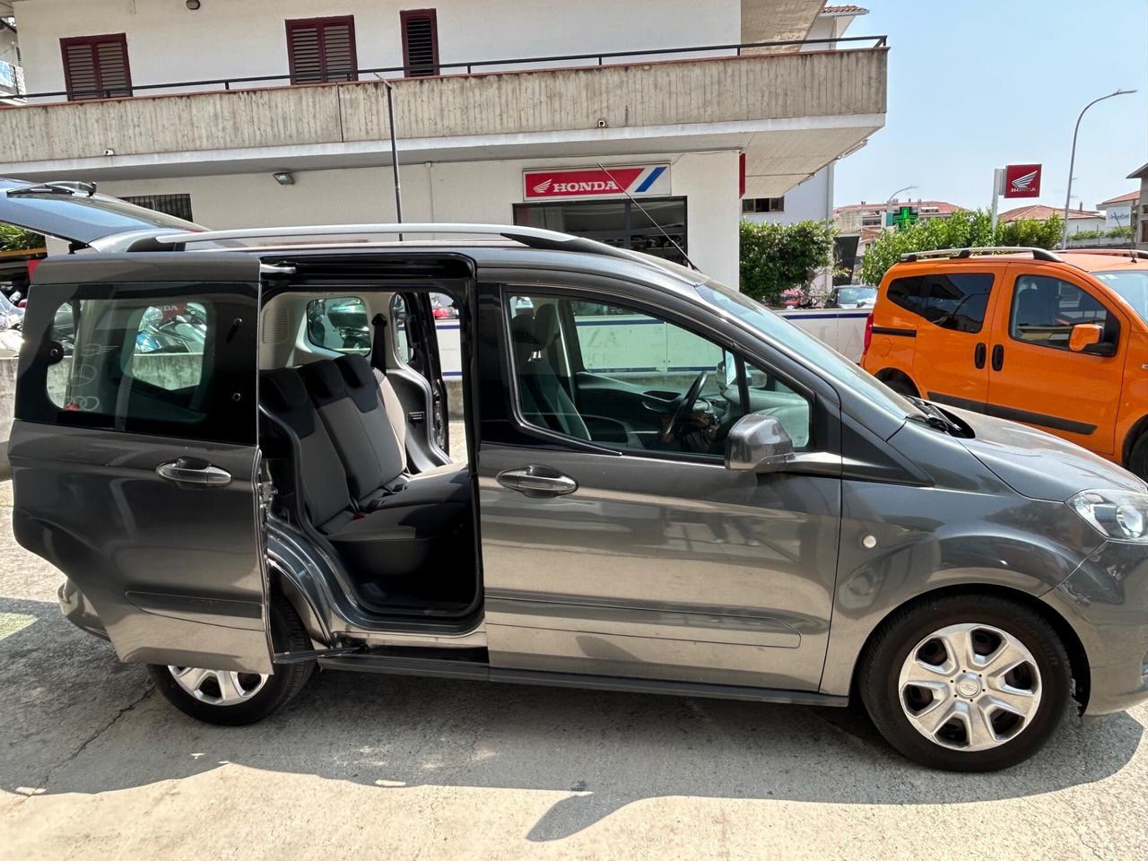 Ford Tourneo Courier 1.5 TDCI “ 40.000 KM “