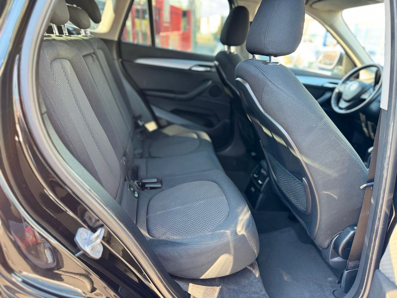 bmw x1 16D 116CV X-line anno 11/2021 permute garanzia finanziamenti