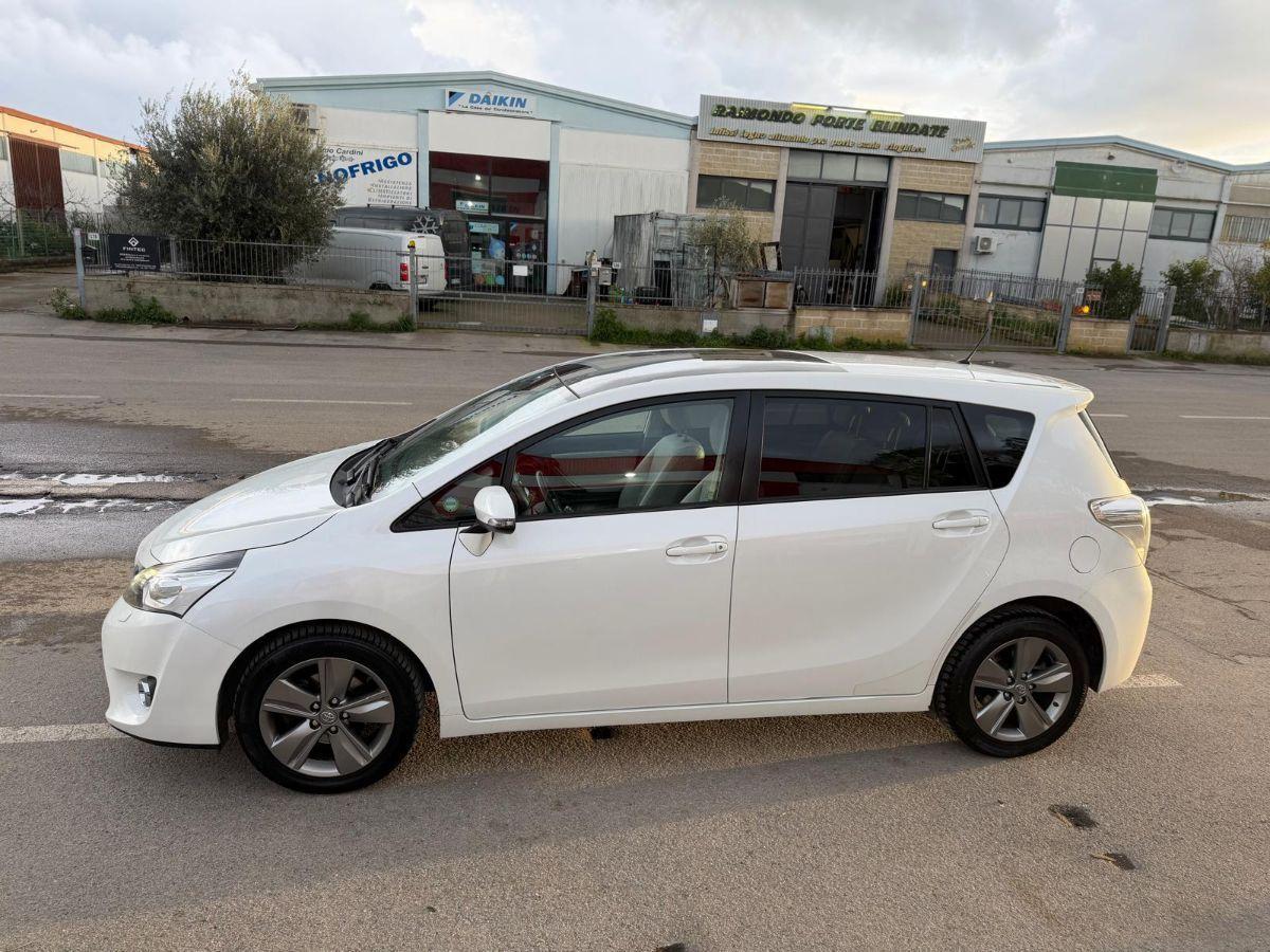 TOYOTA - Verso - 1.6 D-4D Style 7 posti