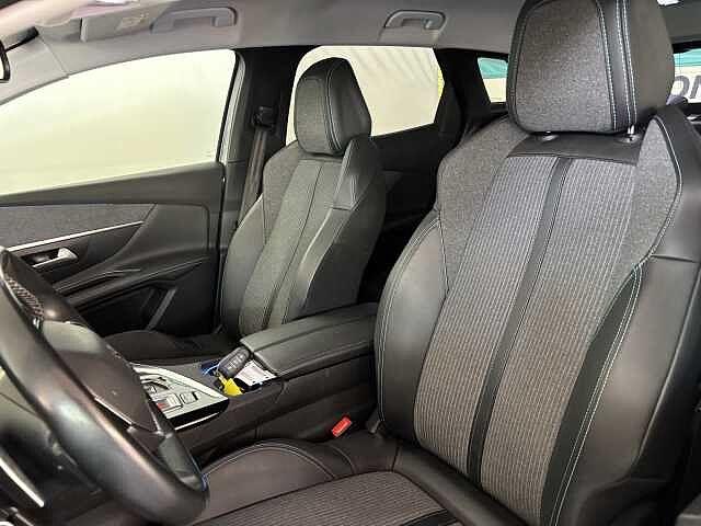 Peugeot 3008 Allure Pack 1.2 130 cv EAT8 - Usata