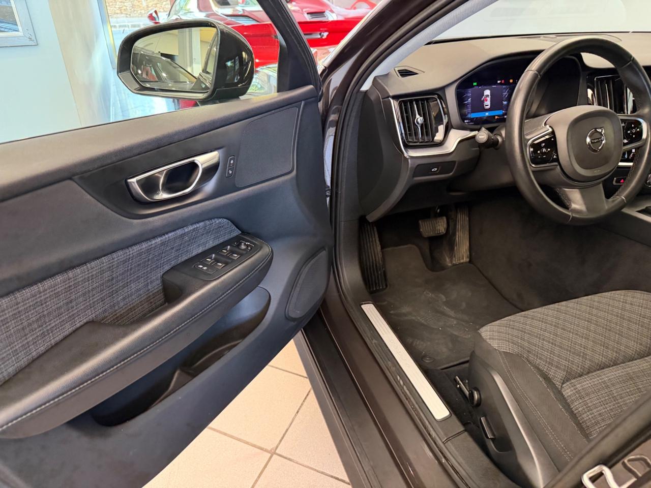 Volvo V60 Cross Country B4 (d) AWD automatico Ultimate