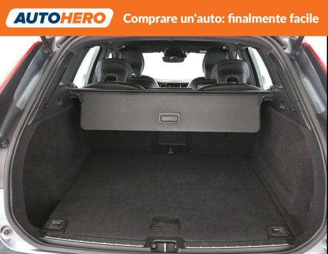 VOLVO XC60 T5 AWD Geartronic R-design