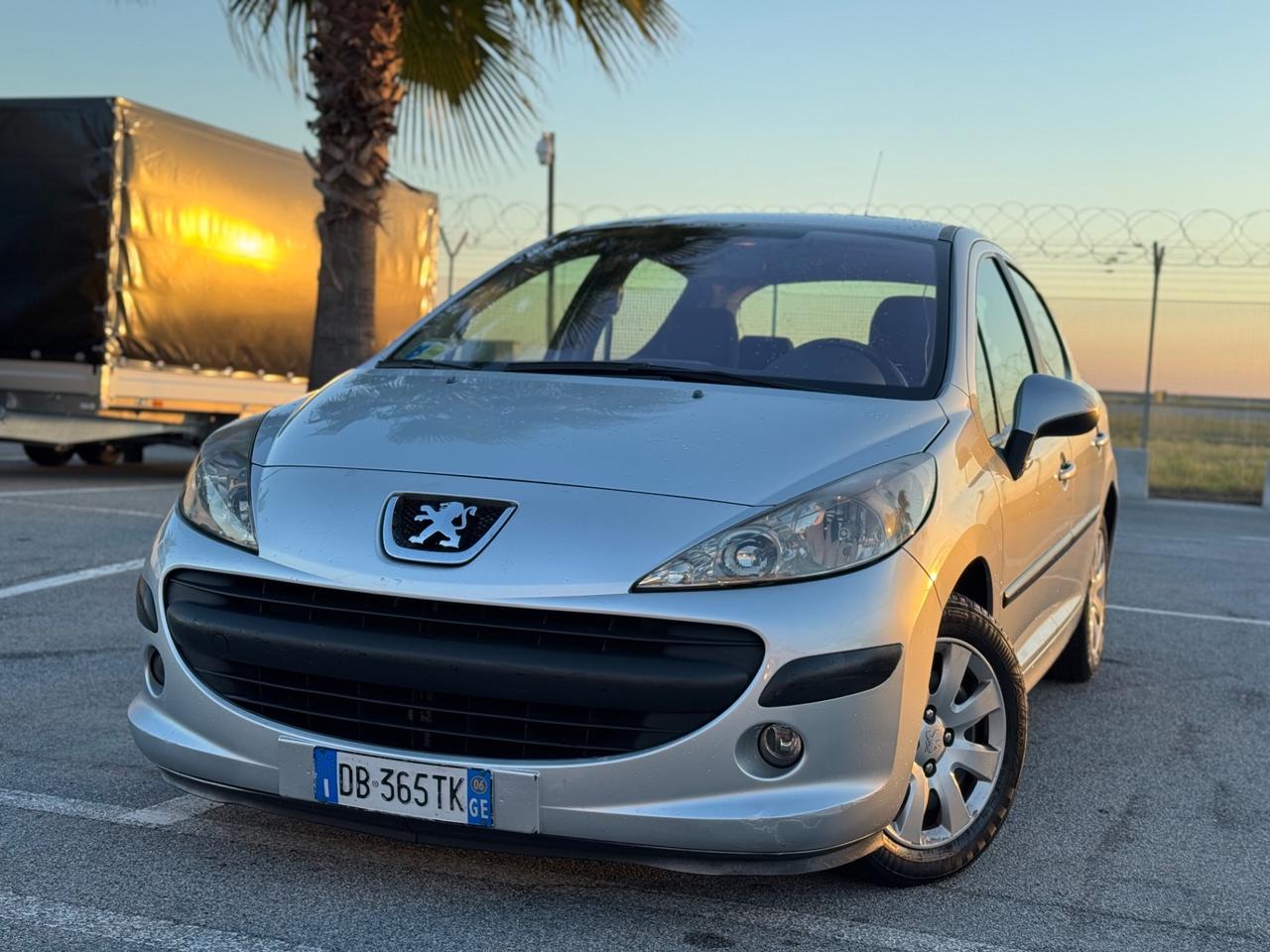 PEUGEOT 207 1.4 HDI NEO PATENTATI 1 PRO 12 MESI DI GARANZIA